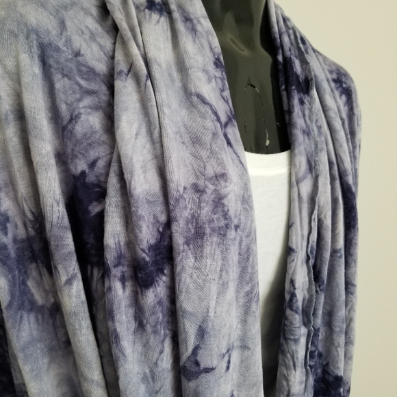 💲🩷⬇️ Infinity Scarf | Apt 9  Tie Dye Blue & White - Picture 5 of 7